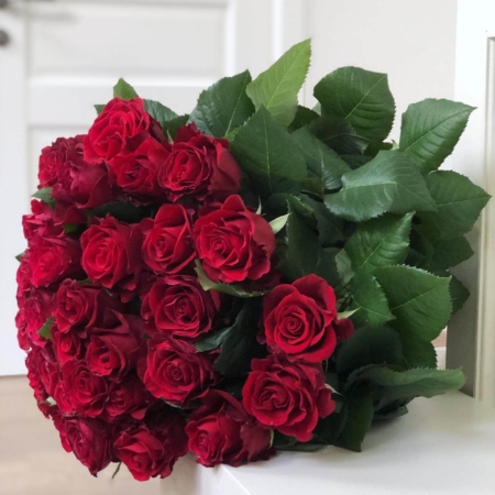 MF1026 - Букет из 35 красных роз - фото moscowflorist.ru