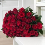 MF1027 - Букет из 45 красных роз картинка №2 - moscowflorist.ru MF1027 - Букет из 45 красных роз фото №2 - moscowflorist.ru
