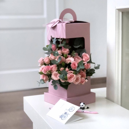 MF5722 - Коробочка-фонарик с нежной кустовой розой - фото moscowflorist.ru