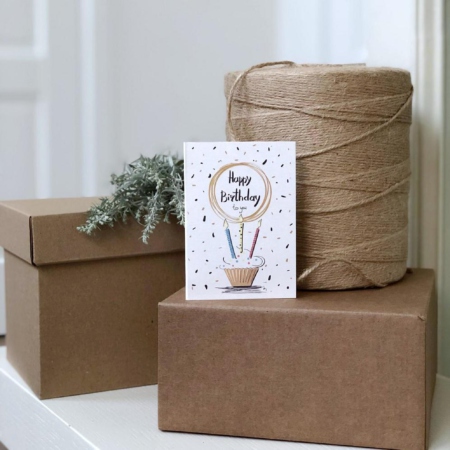 MF6114 - Открытка с тортом С Днем рождения - фото moscowflorist.ru