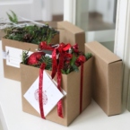 MF5322 - Коробочки крафт с новогодним декором фото №1 - moscowflorist.ru