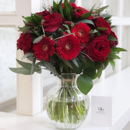 MF1111 - Красный сборный букет с герберами и розами - фото moscowflorist.ru