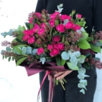MF1125 - Яркий букет из кустовых пионовидных роз фото №8 - moscowflorist.ru