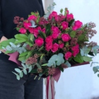 MF1125 - Яркий букет из кустовых пионовидных роз фото №6 - moscowflorist.ru