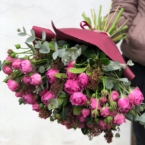 MF1125 - Яркий букет из кустовых пионовидных роз фото №2 - moscowflorist.ru