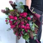MF1125 - Яркий букет из кустовых пионовидных роз фото №4 - moscowflorist.ru