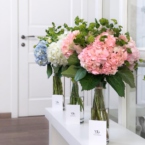 MF1128 - Белый букет из роз и гортензий фото №5 - moscowflorist.ru