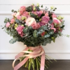 MF1135 - Нежный букет с ранункулюсами и эустомой фото №2 - moscowflorist.ru