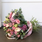 MF1135 - Нежный букет с ранункулюсами и эустомой фото №4 - moscowflorist.ru