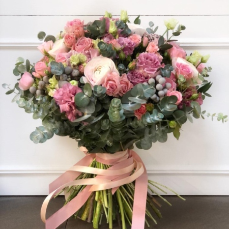 MF1135 - Нежный букет с ранункулюсами и эустомой - фото moscowflorist.ru