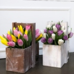 MF7044 - Деревянный ящик с тюльпанами в асс.  фото №6 - moscowflorist.ru