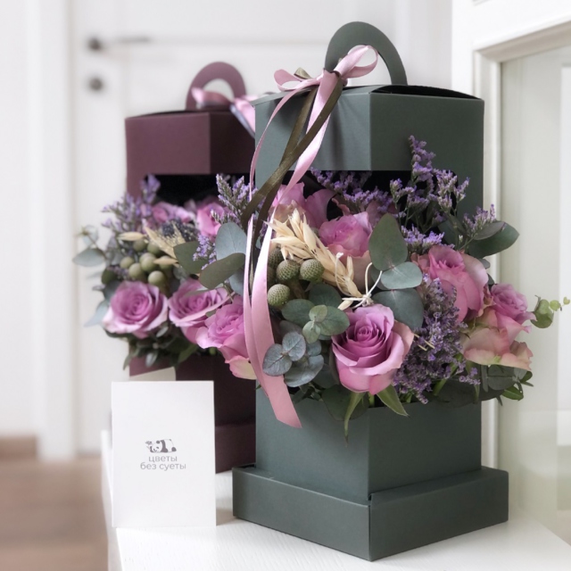 MF5751 - Коробочка-фонарик с сиреневой розой фото - moscowflorist.ru
