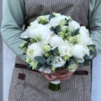 MF2034 - Круглый свадебный букет с белыми пионами картинка №6 - moscowflorist.ru MF2034 - Круглый свадебный букет с белыми пионами фото №6 - moscowflorist.ru