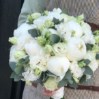 MF2034 - Круглый свадебный букет с белыми пионами картинка №4 - moscowflorist.ru MF2034 - Круглый свадебный букет с белыми пионами фото №4 - moscowflorist.ru
