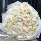 MF1152 - Букет из 45 пионовидных роз картинка №1 - moscowflorist.ru MF1152 - Букет из 45 пионовидных роз фото №1 - moscowflorist.ru