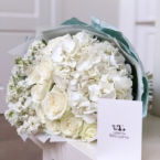 MF1156 - Букет с белой гортензией и розами картинка №1 - moscowflorist.ru MF1156 - Букет с белой гортензией и розами фото №1 - moscowflorist.ru