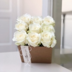 MF5330 - Коробочка крафт с 9 розами в асс. картинка №3 - moscowflorist.ru MF5330 - Коробочка крафт с 9 розами в асс. фото №3 - moscowflorist.ru