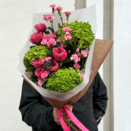 MF1164 - Яркий фактурный букет с пионовидными розами - фото moscowflorist.ru