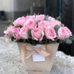MF7727 - Фирменная сумка с роскошными пионовидными розами картинка №5 - moscowflorist.ru MF7727 - Фирменная сумка с роскошными пионовидными розами фото №5 - moscowflorist.ru