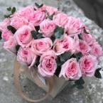 MF7727 - Фирменная сумка с роскошными пионовидными розами картинка №2 - moscowflorist.ru MF7727 - Фирменная сумка с роскошными пионовидными розами фото №2 - moscowflorist.ru