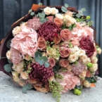 MF1165 - Букет в кофейной гамме с гортензиями и розами фото №3 - moscowflorist.ru