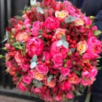 MF1167 - Ярко-розовый букет с пионами и розами картинка №5 - moscowflorist.ru MF1167 - Ярко-розовый букет с пионами и розами фото №5 - moscowflorist.ru