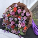 MF1176 - Объемный букет в оранжево-сиреневой гамме фото №3 - moscowflorist.ru