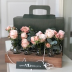 MF5230 - Цветочный чемодачик Алхимия с кустовой розой картинка №2 - moscowflorist.ru MF5230 - Цветочный чемодачик Алхимия с кустовой розой фото №2 - moscowflorist.ru