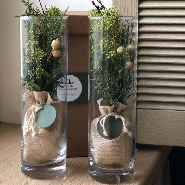 MF5859 - Новогодняя композиция в вазе (продажа от 2 шт.) фото - moscowflorist.ru