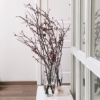 MF1311 - Весенние ветки с вазой фото №4 - moscowflorist.ru