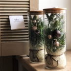 MF5865 - Огонёк - Композиция с хвойниками в натуральном убранстве с подсветкой фото №3 - moscowflorist.ru