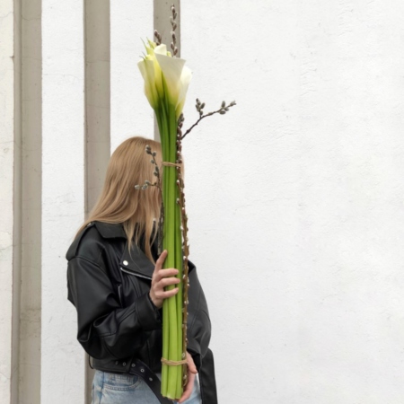 MF1406 - Белые каллы с вербой. Коллекция Morse - фото moscowflorist.ru