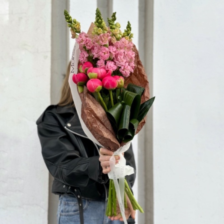 MF1407 - Букет с пионами коллекции Morse - фото moscowflorist.ru