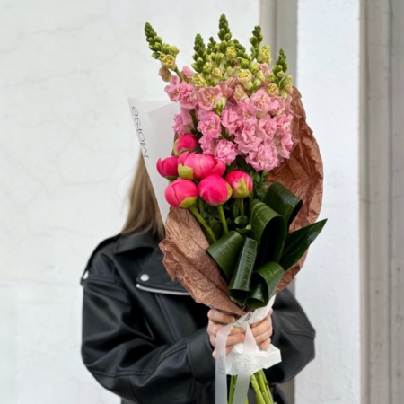 MF1407 - Букет с пионами коллекции Morse - фото moscowflorist.ru