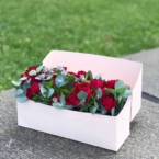 MF5251 - Цветочный чемоданчик с красными розами фото №3 - moscowflorist.ru